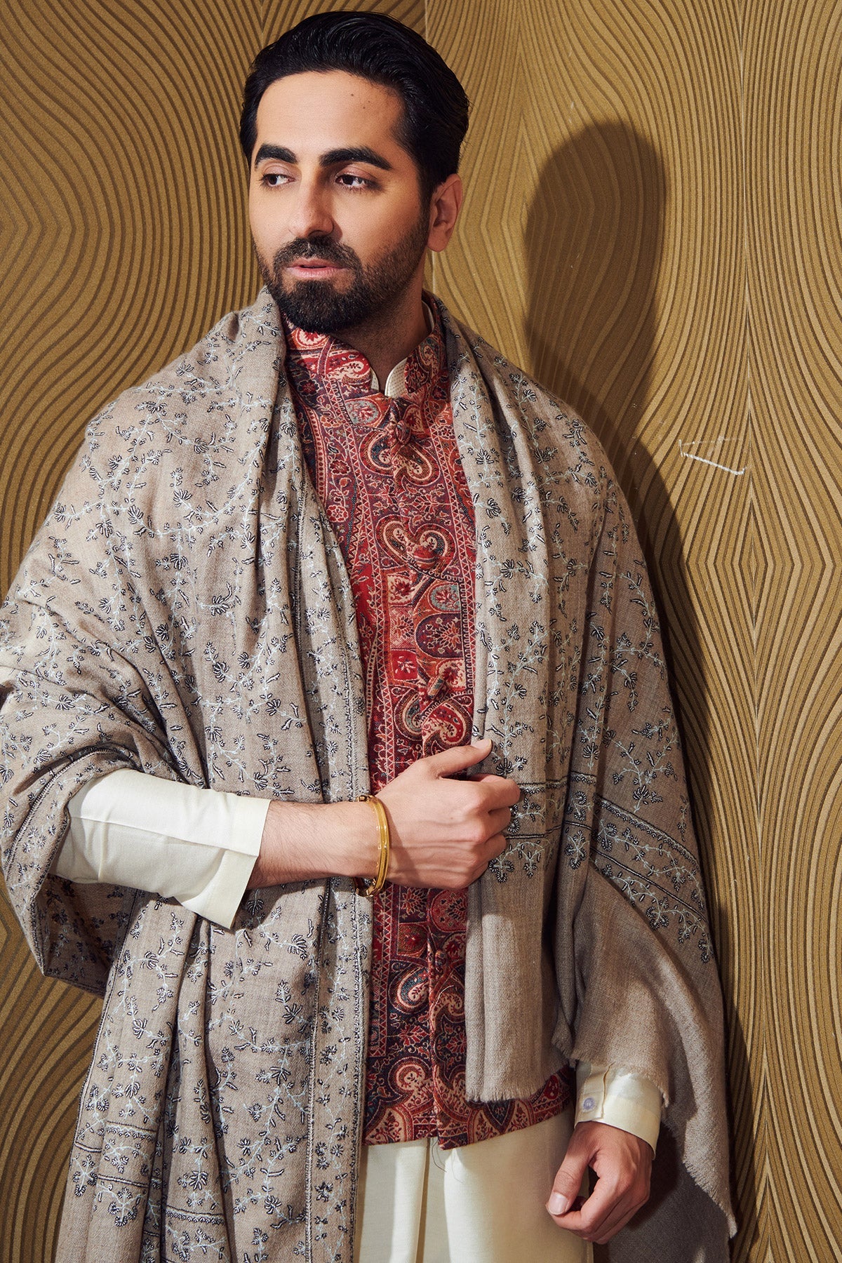 Ayushmaan Khurana in Matti Pure Pashmina Shawl