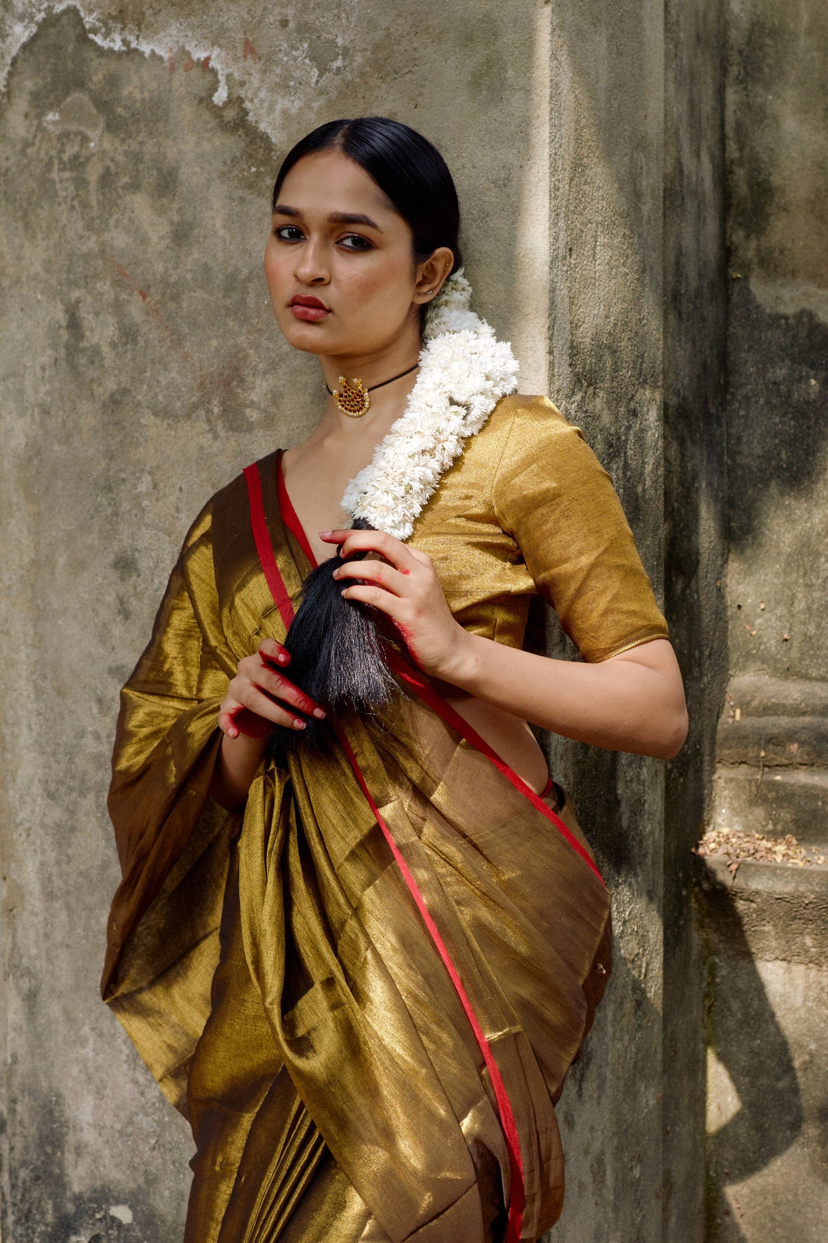 Mayura I Metallic Gold Handloom Tissue Saree