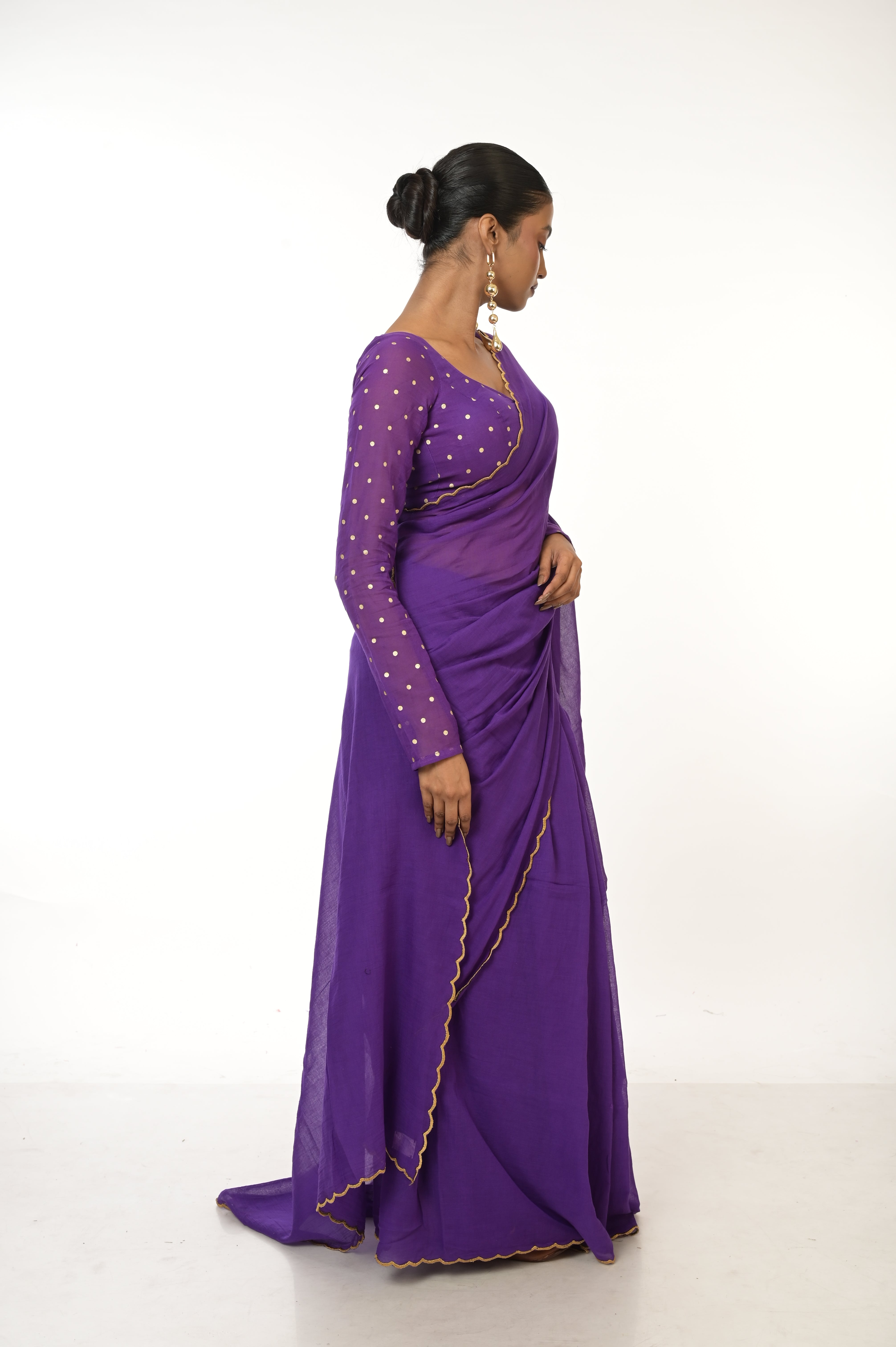 Royal Bloom I Purple Handloom Mul Cotton Saree with Golden Scalloped Border