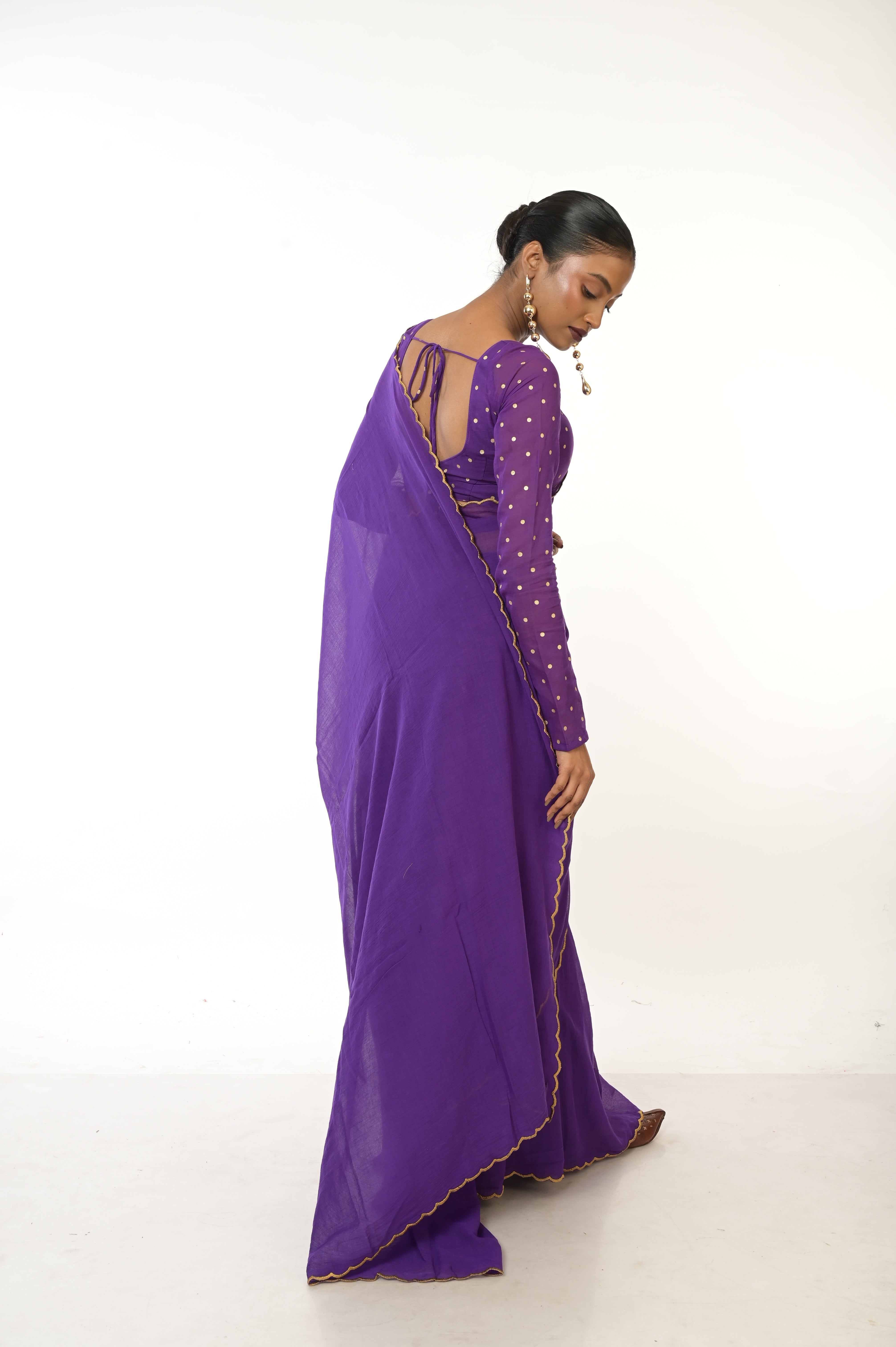 Royal Bloom I Purple Handloom Mul Cotton Saree with Golden Scalloped Border