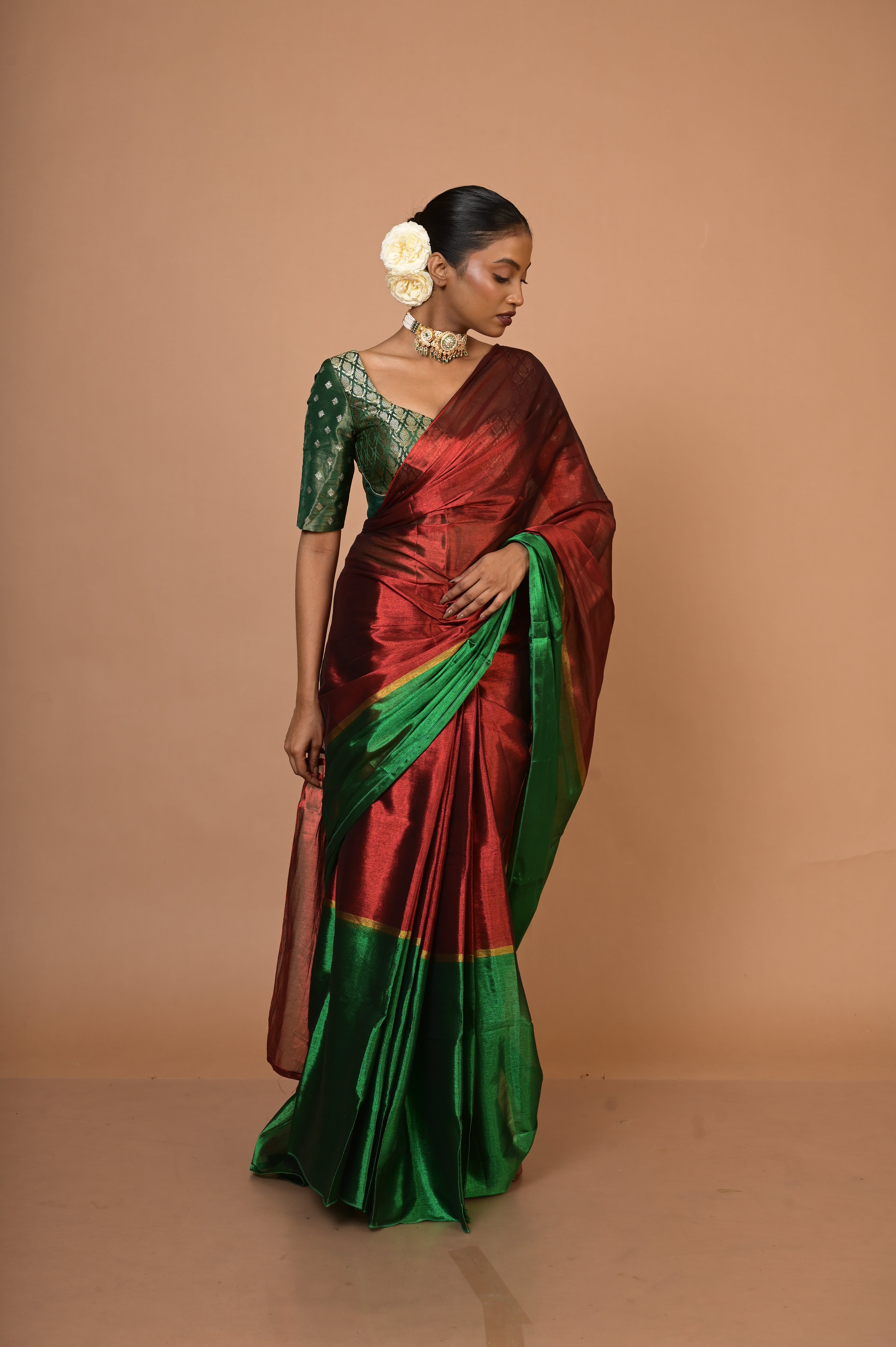 Sampriti I Red and Green Handloom Tissue saree